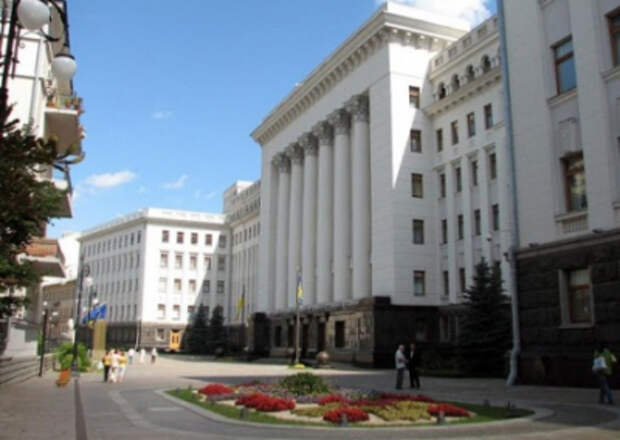 На Украине не исключили  возвращения к жесткому карантину. На Банковой вспышка COVID-19