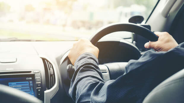 В Росстандарте ответили на вопрос о возможном запрете праворульных автомобилей