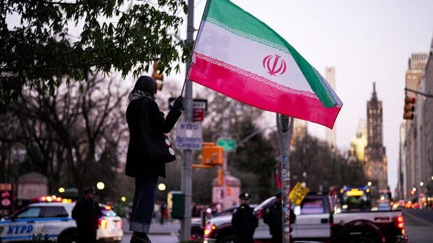 После взаимных угроз — в Пакистан: чего ждать от переговоров США и Ирана?