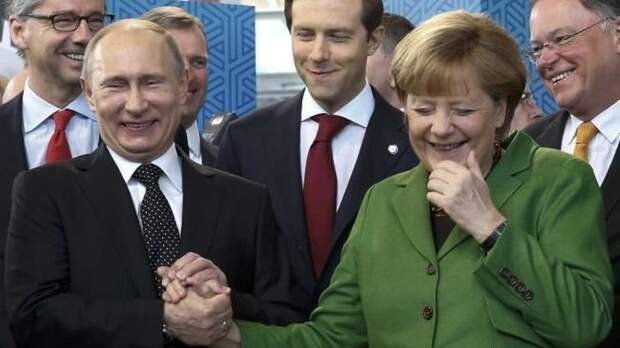 Мирный план Путина-Меркель в действии. Майдауны визжат. Обама в растерянности