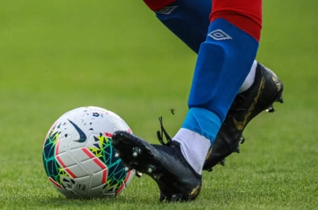 Комментатор Орлов раскритиковал Карпина после матча Россия - Мали