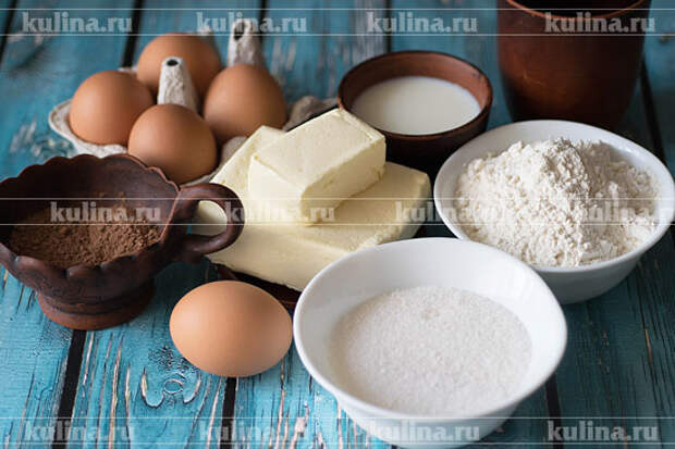 Эклеры Подготовим все продукты. Очень сокращает кулинарный процесс взвешивание всех ингредиентов перед работой. Нам понадобится мягкое масло для приготовления крема, но если мы выложим его на стол и сразу приступим к процессу, то оно будет именно той консистенции, которая нам потребуется точно в срок.