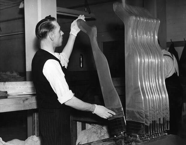 Нейлоновые чулки: альтернативная история