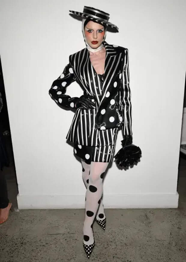 Джулия Фокс