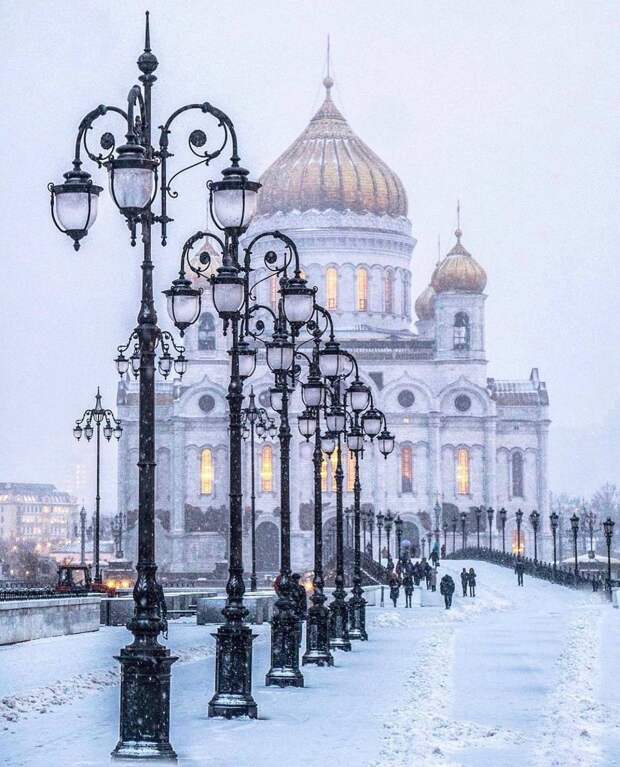 Москва, калейдоскоп историй
