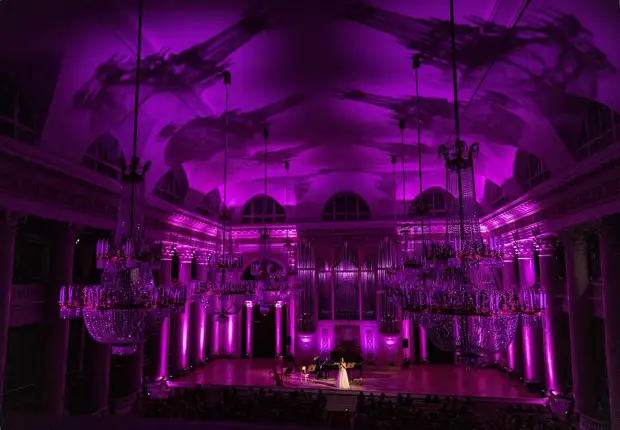 Куда пойти 29 апреля — 3 мая: вальс буксиров, мотопарад, классика на мосту и медитация с Курентзисом