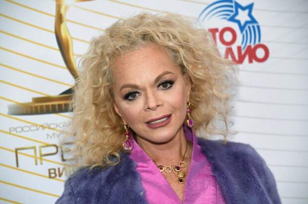 «Я попробую подарить вам хорошее настроение»: Лариса Долина дала первый концерт после решения Верховного суда