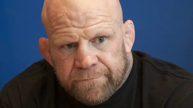 Монсон cчитает, что Александр Емельяненко проирал Сантосу из-за плохой тактики