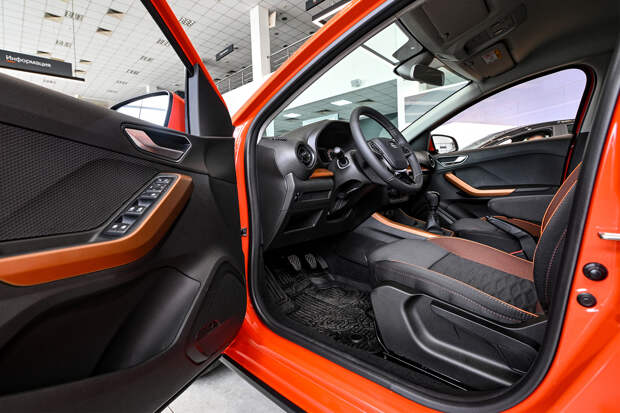 Названы самые популярные автомобили с пробегом