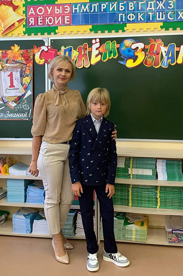 Саша Плющенко с учительницей