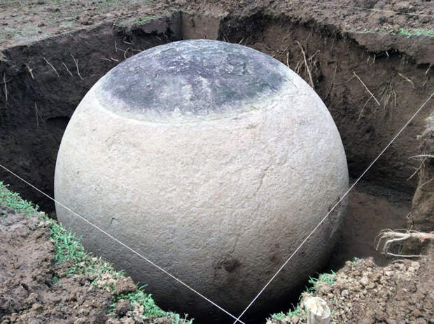 Найден сферический камень в Коста-Рике