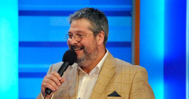 Стало известно, кто заменил уволившегося Александра Гуревича в шоу «Удивительные люди»