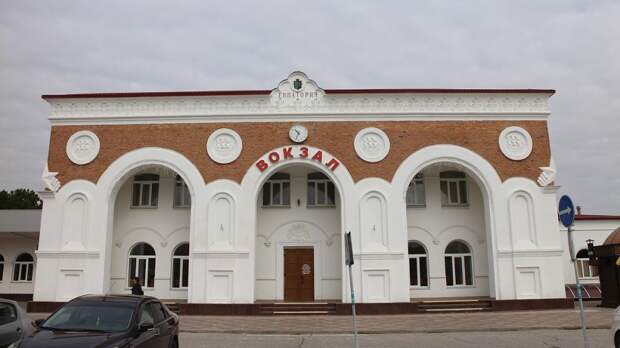 Что произошло за ночь 10 января: из Москвы в Крым запустят экскурсионный поезд