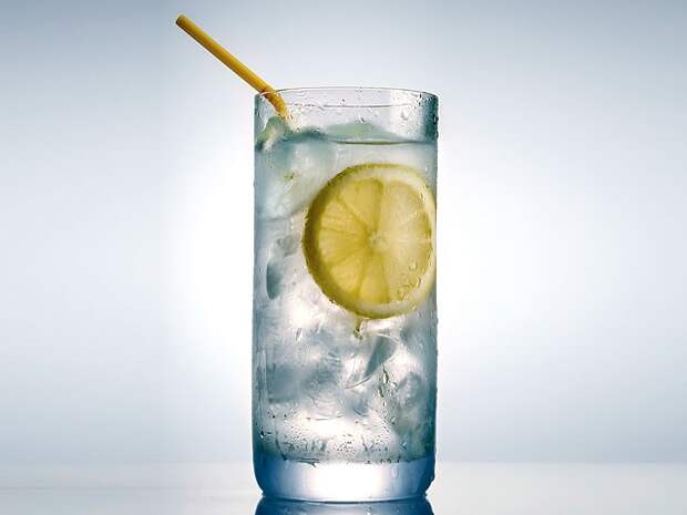 Картинки по запросу glass of water with lemon