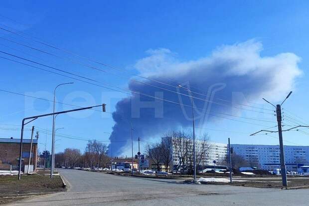 С момента начала пожара в Нижнекамске девять человек не вышли на связь