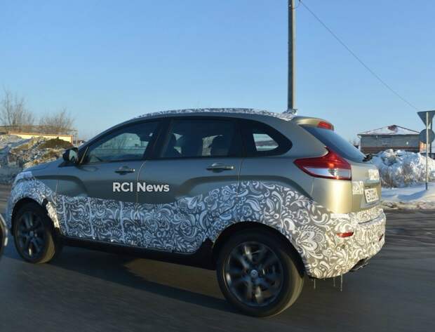 Кроссовер АвтоВАЗа: LADA XRAY Cross «засветился» на дороге