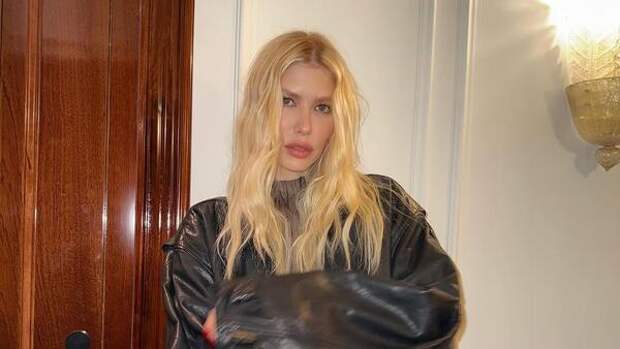 Перминова попала в больницу после загула с Собчак и Самойловой в Куршевеле — пришлось оперировать