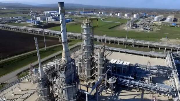Как Россию спасают её резервные нефтеперерабатывающие мощности