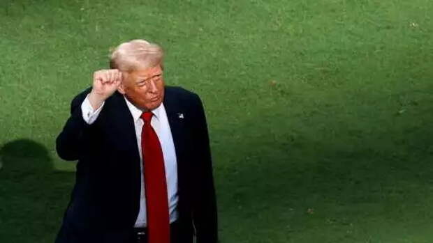 Эксперт: куда Трамп отправил две подлодки и зачем потребовался скандал с Медведевым