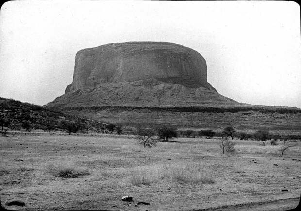 Самая высокая гора в республике Мали.