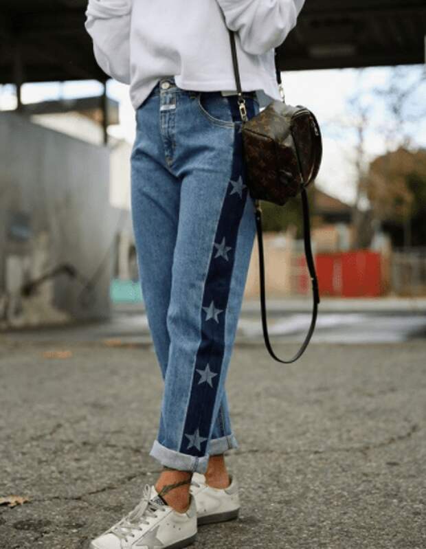 20 гениальных идей, как стильно расширить джинсы, которые стали малы