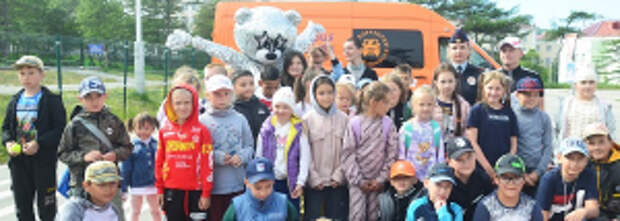 В Магаданской области полицейские провели для ребят викторину о правилах поведения на улице и дома