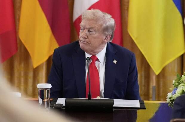 Трамп заявил о передаче США восьми иранских нефтяных танкеров