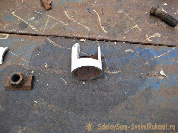 Как изготовить съёмник для снятия рулевых наконечников и шаровых опор