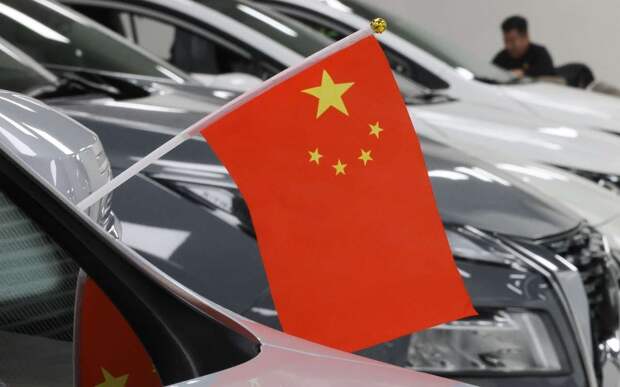 Китай снизил поставки машин в РФ