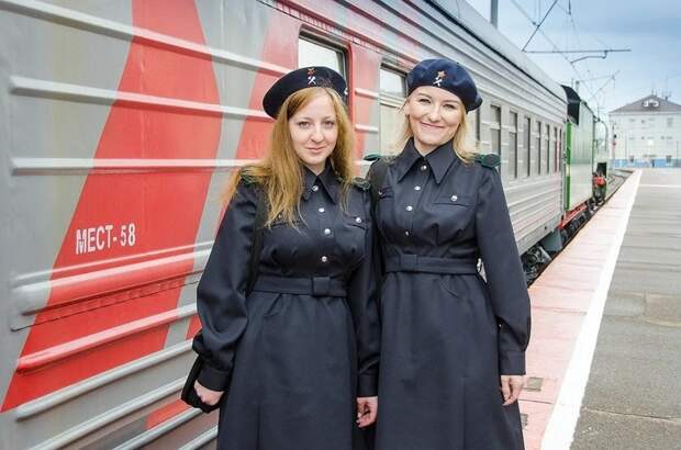 "Бежать из этой страны"! - В путинской России железные дороги переходят на паровозы.