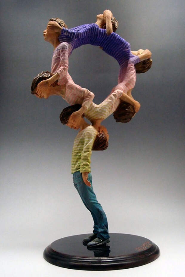 2013 год, 43 см высоты. Автор: Yoshitoshi Kanemaki.