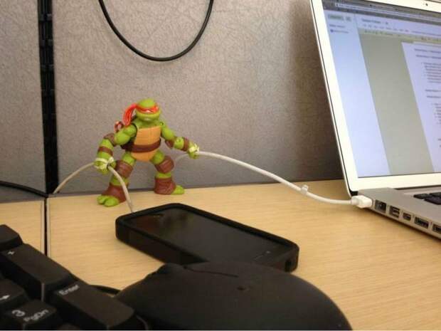 Держатель для USB кабелей