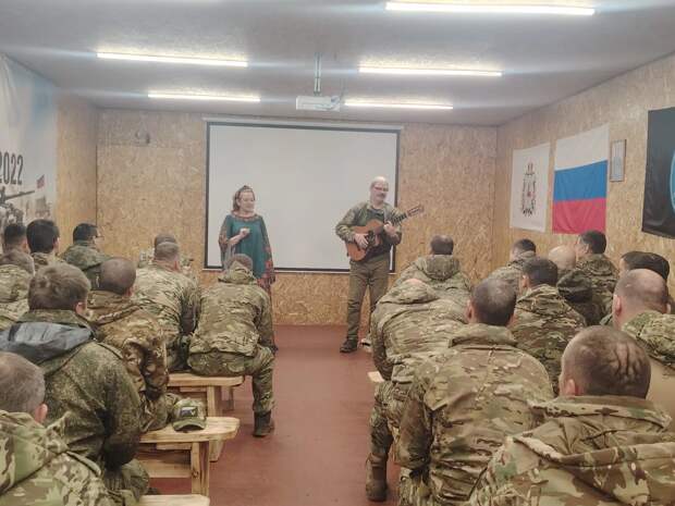 Нижегородские артисты доставили помощь и выступили в зоне СВО