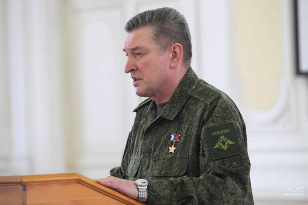 «Смотря в их глаза, верю в нашу страну»: Александр Лапин напутствовал курсантов ВУЦ КНИТУ