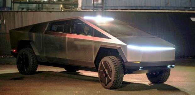 Футуристичность новинки от Илона Маска устроила не всех. /Фото: vseproauto.com