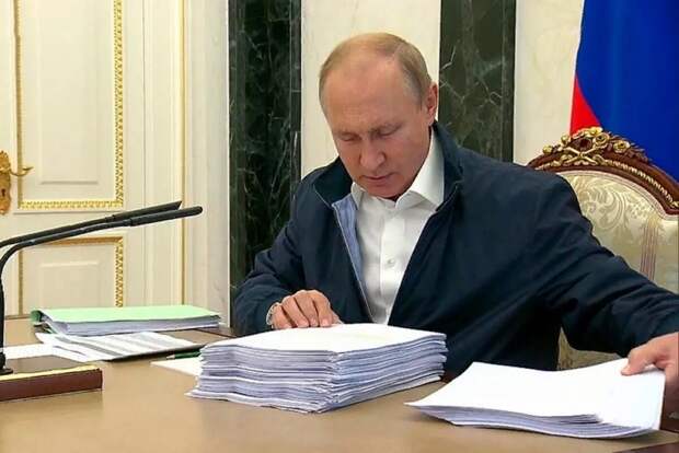 «Все будем работать на оборону России!» Глава государства Владимир Путин готовит ряд новых назначений
