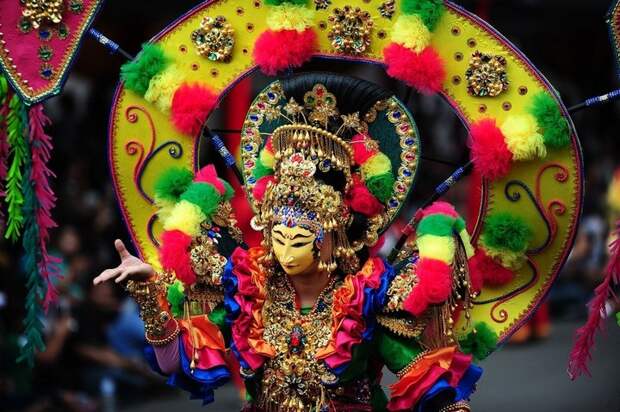 Необычный карнавал в индонезийском Джембере (6)