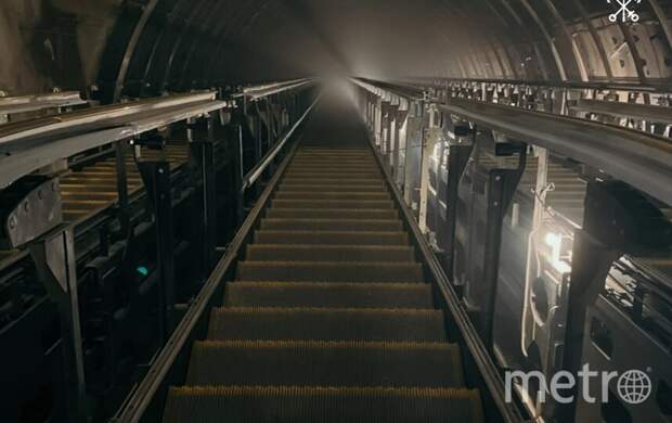 На станции метро "Горный институт" начинают тестировать эскалаторы