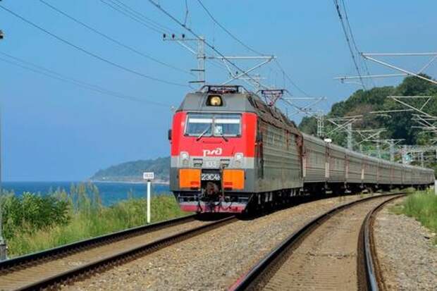 Новый поезд дальнего следования начал ходить между Анапой и Адлером с 3 июня