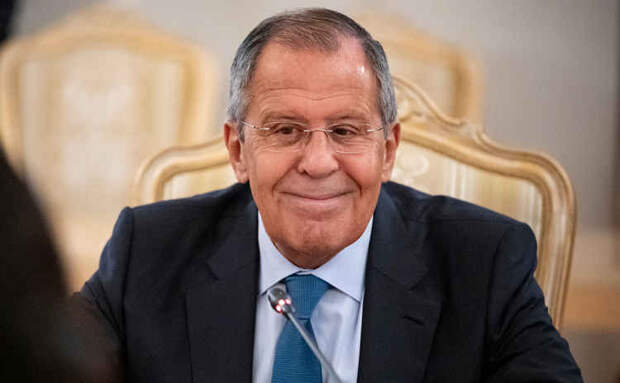 Значение символов России. А я с Лавровым не согласен.