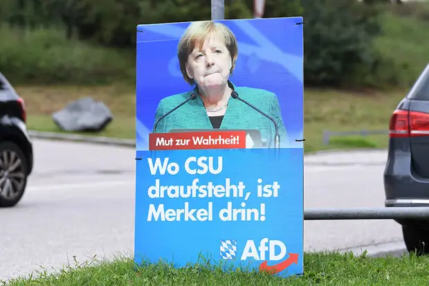 «Последовал примеру Меркель»: глава МВД Германии Зеехофер подтвердил намерение уйти с поста председателя ХСС