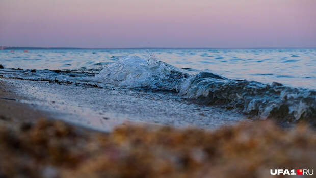 5 главных ужасов Крыма: море, как кипящий суп из медуз, блэкаут, аномальная жара, беспилотники и ротавирус. А что на самом деле?