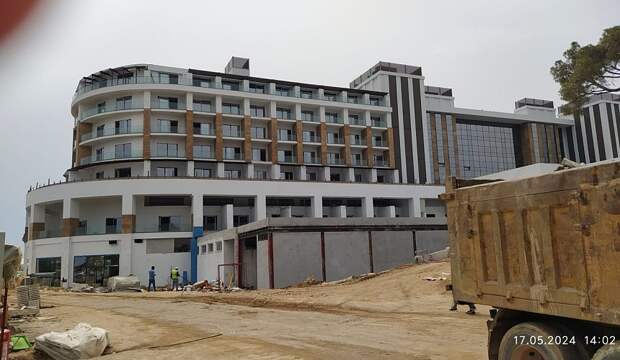 В новом отеле Турции возмутились предположениями о задержке открытия