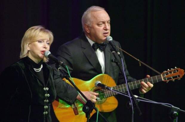 Барды Сергей и Татьяна Никитины спонсируют Украину и споют для иноагентов
