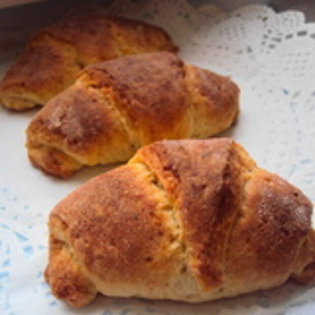 Творожные рогалики с шоколадом