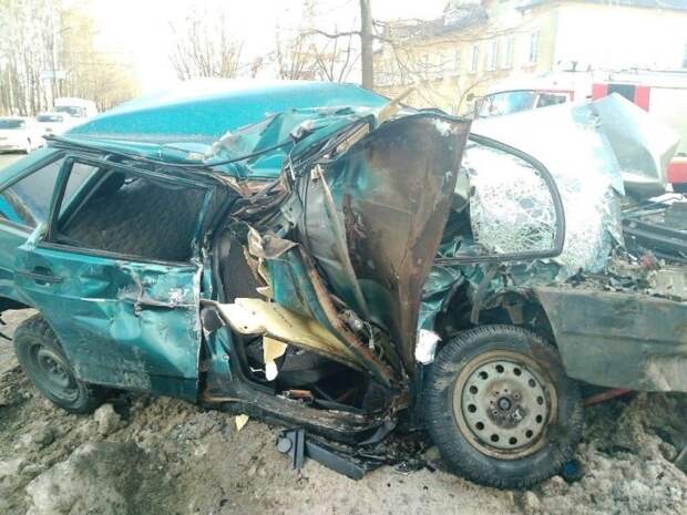 Авария дня. ДТП в Твери с участием подростка на ВАЗе