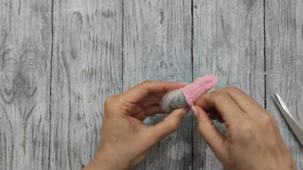 Как создать милых мини-гномиков на ёлку без шитья
