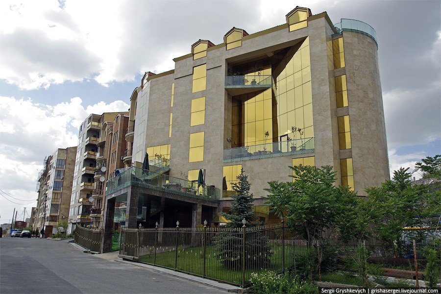 Yerevan30 Yerevan30 Фотопрогулка по Еревану