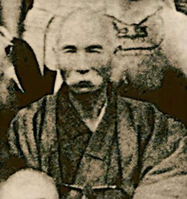 Итосу Ясуцунэ.