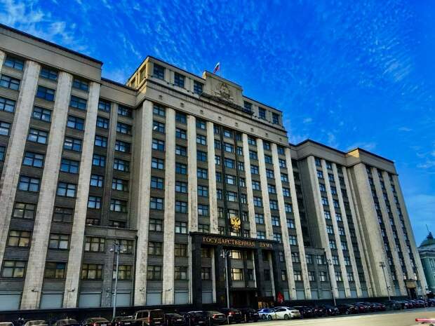 КПРФ против «Единой России»: идеология против админресурса за четыре месяца до голосования